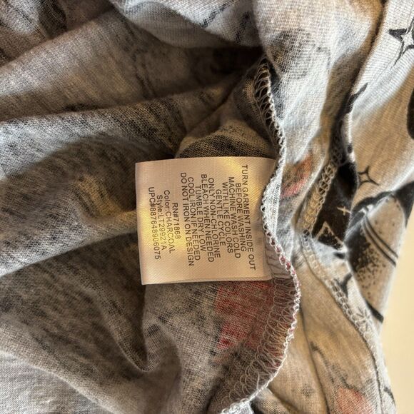 Women’s 2XL Disney Mickey Mouse tank Top Shirt Sleeveless - Picture 6 of 7